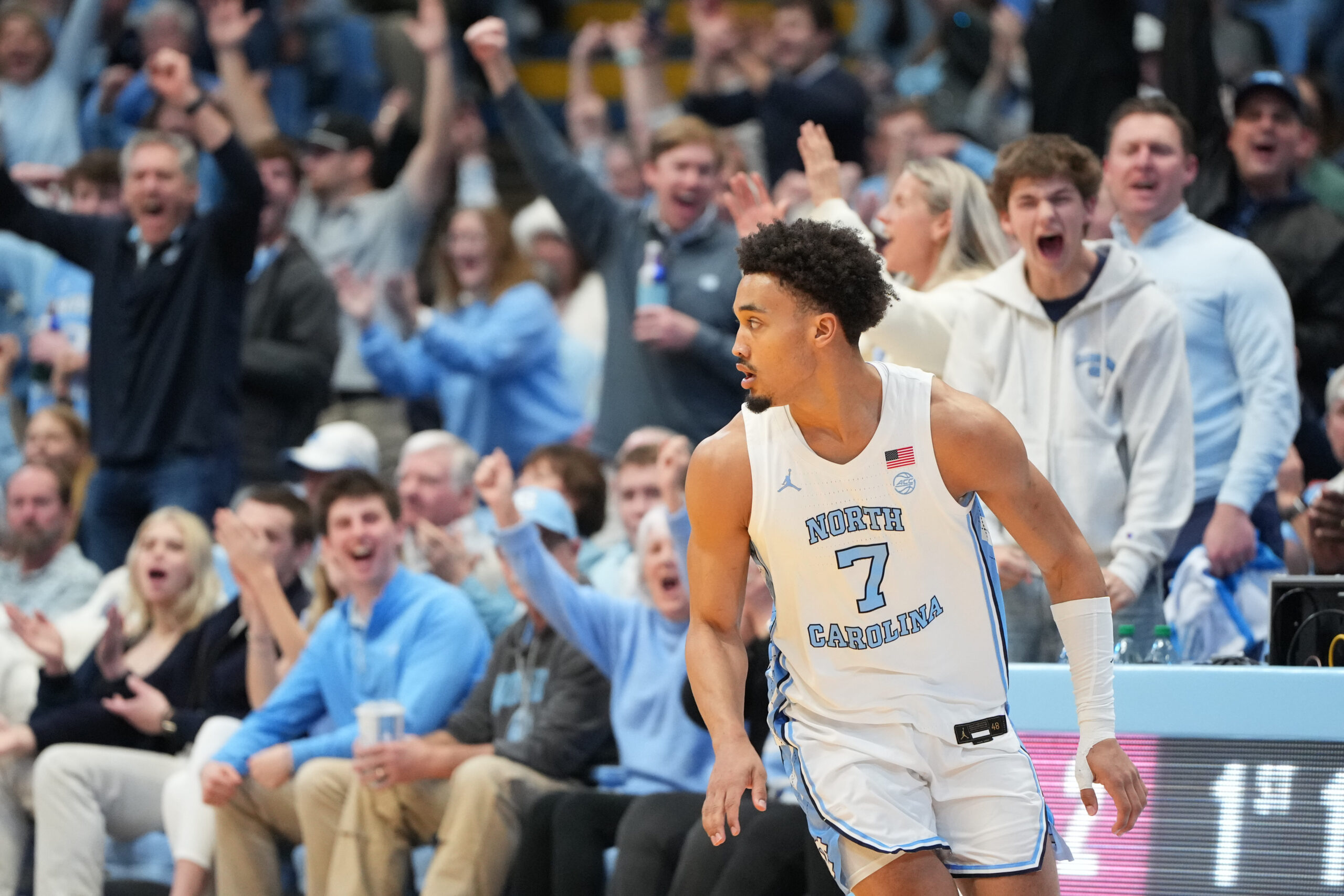 Henri Veesaar leads UNC to win over Virginia Tech