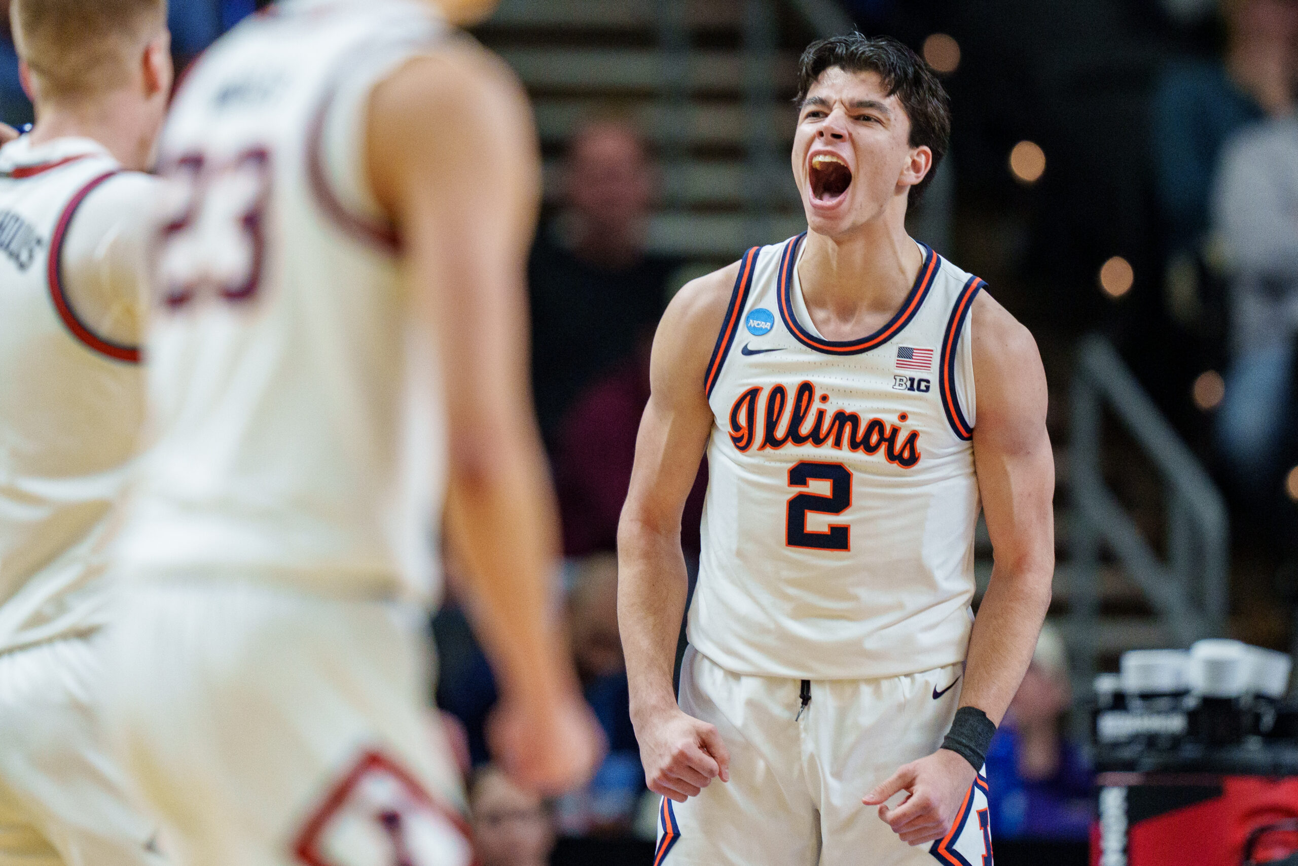 Illinois surges past VCU to advance to Sweet Sixteen