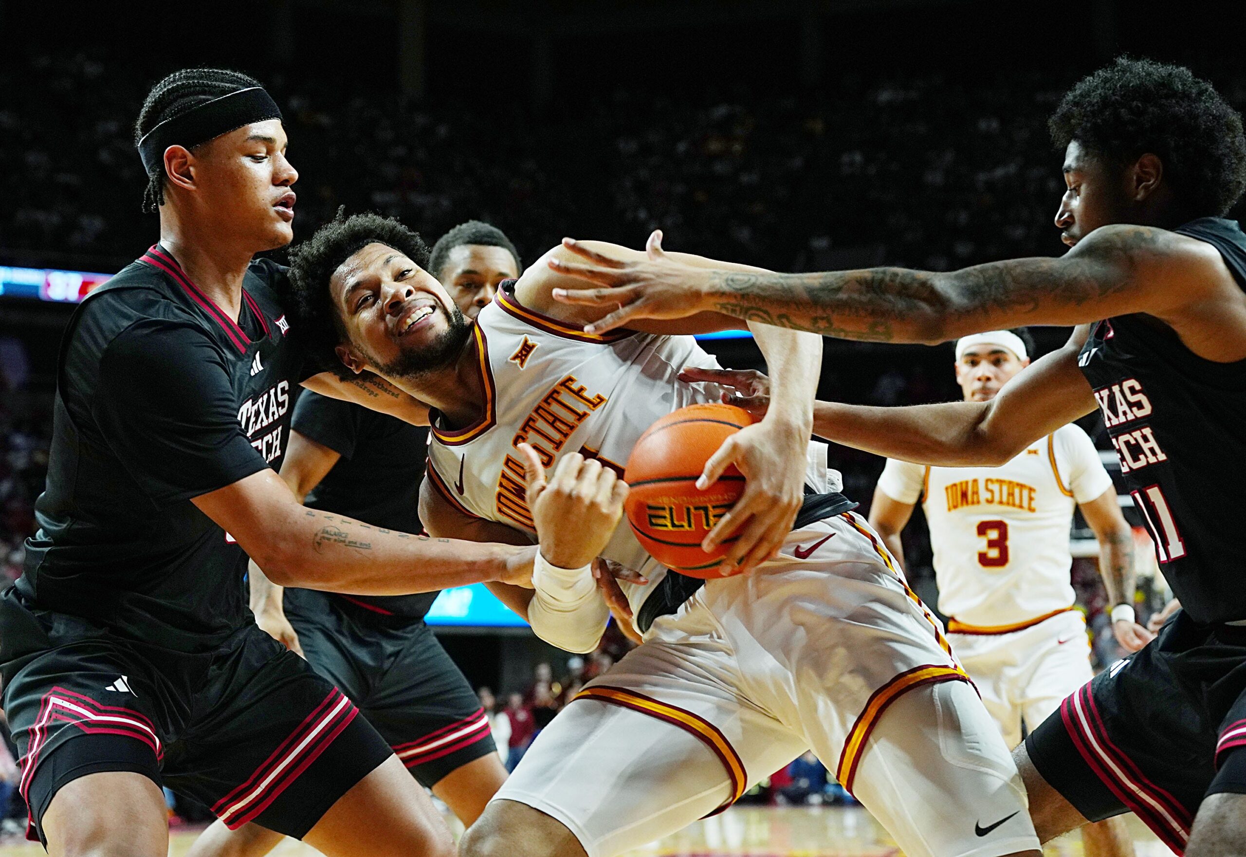 Iowa State expert previews the Arizona men’s basketball game, makes a score prediction