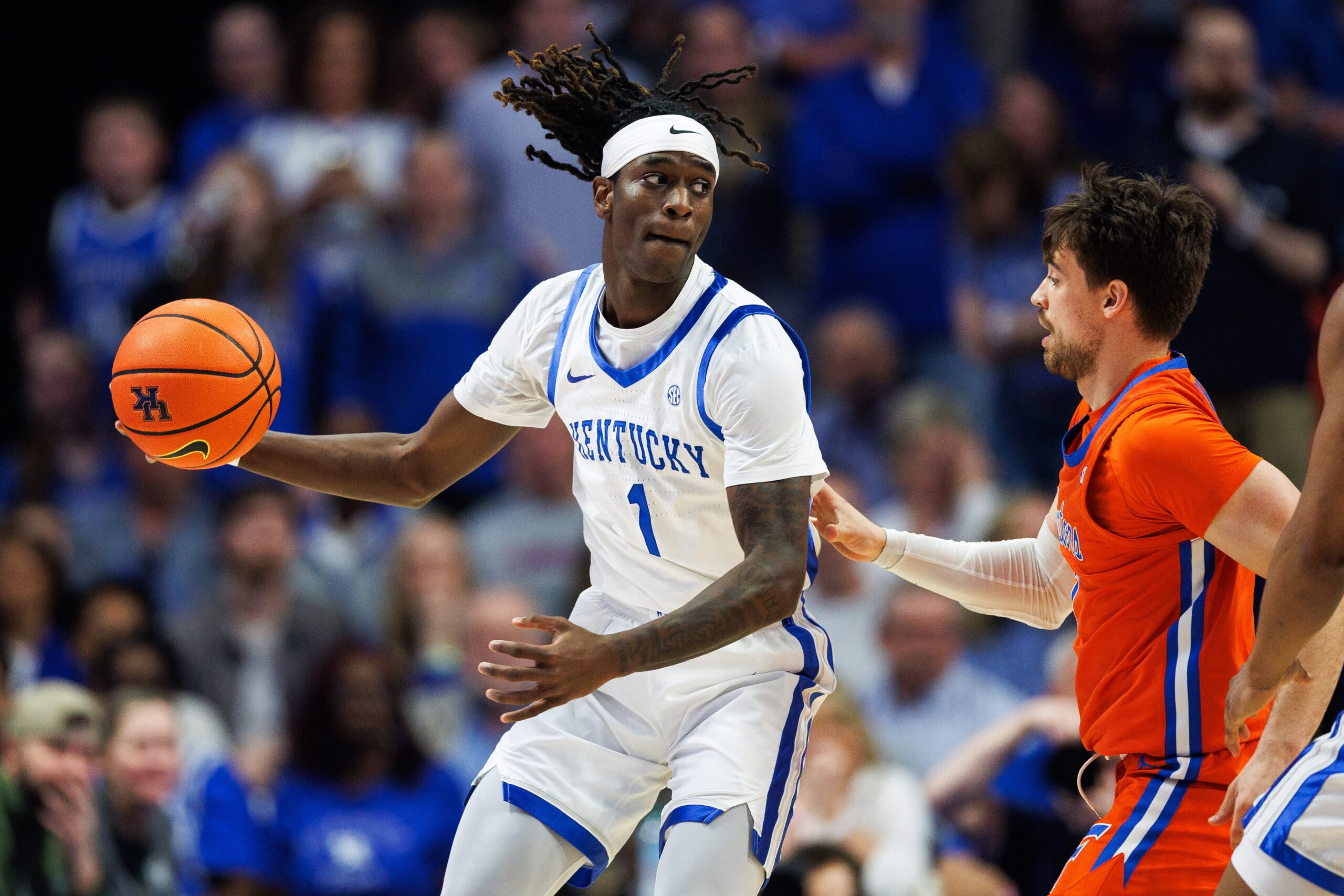 Kentucky basketball can't overcome early Florida surge in senior day loss