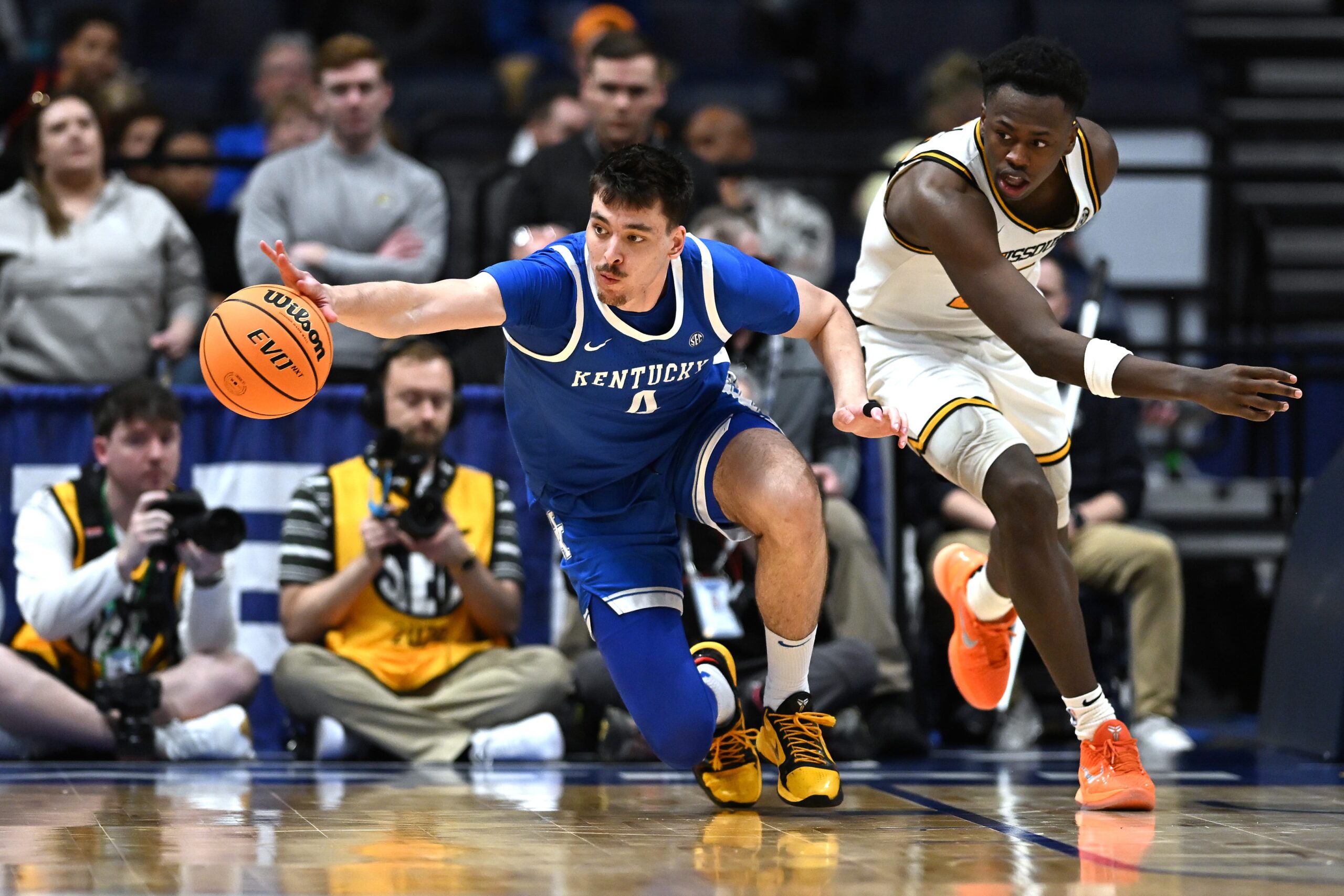 Kentucky basketball rides balanced attack past Missouri in SEC Tournament