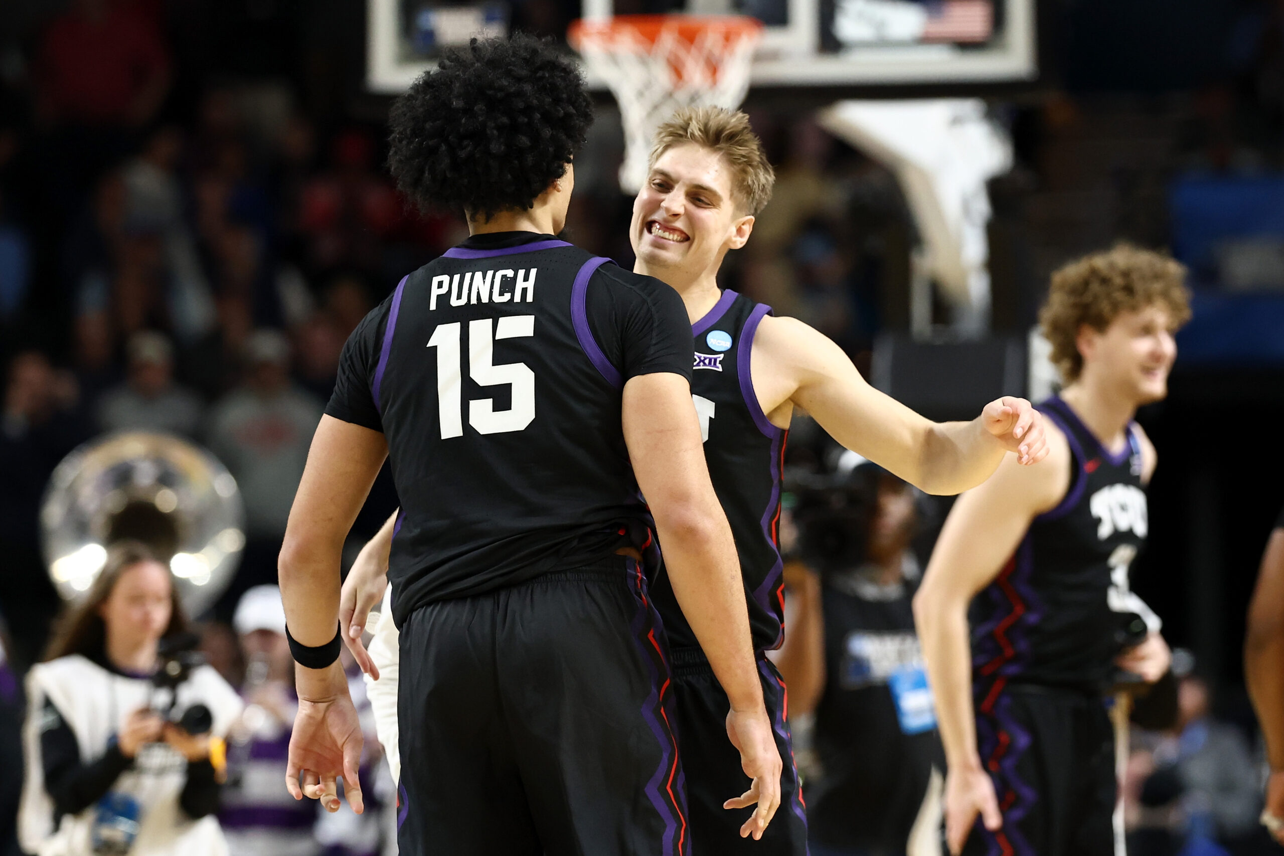 Men’s Basketball: TCU holds off late rally from Ohio State to reach second round