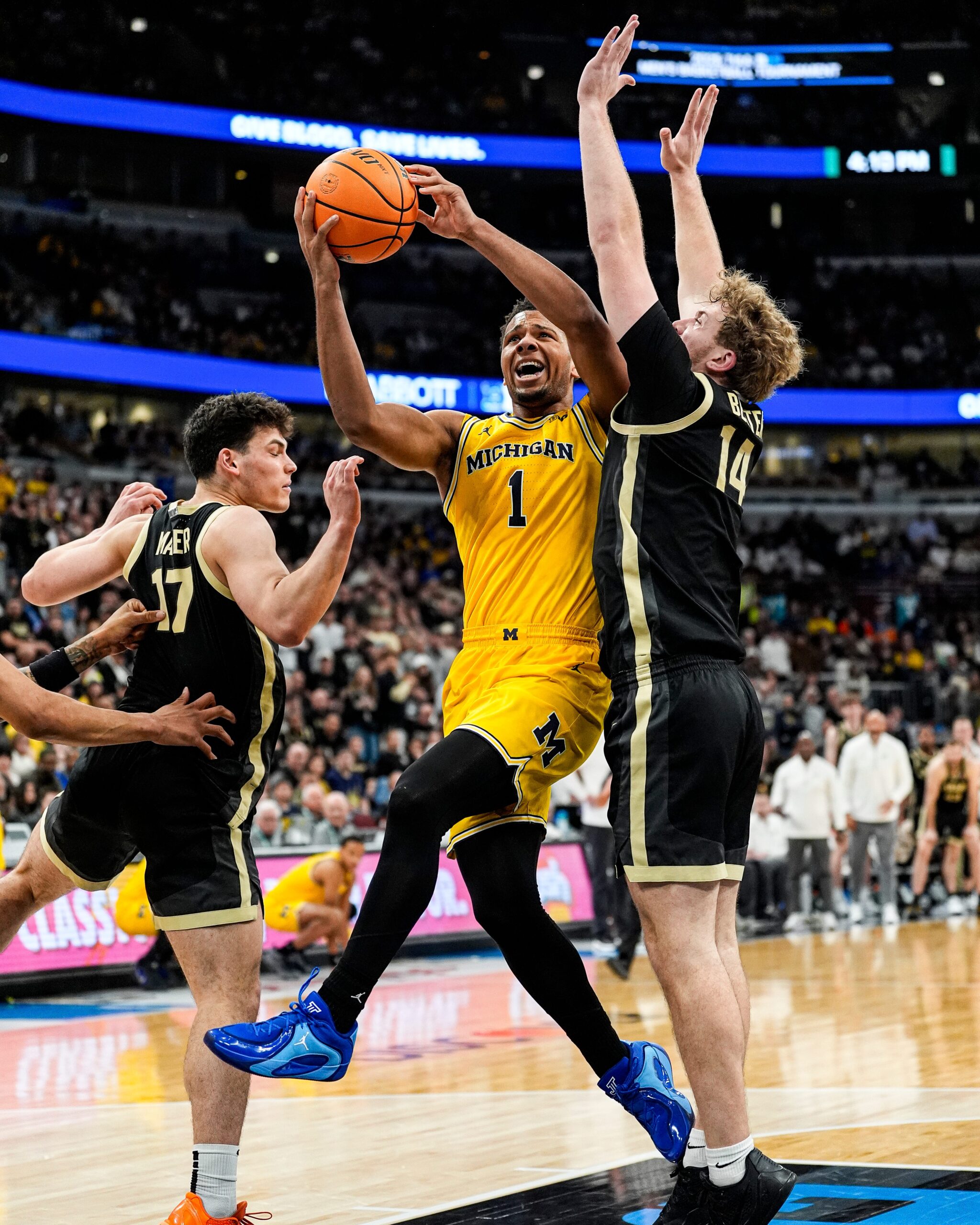 Michigan falls short in bid for 2nd straight Big Ten tourney title
