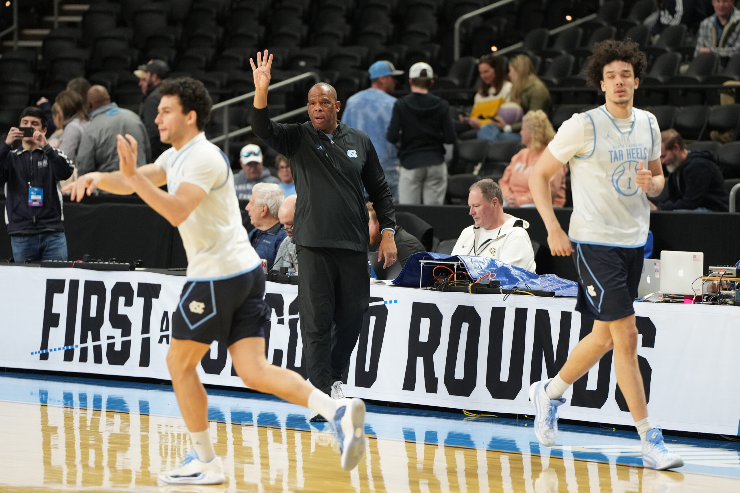 North Carolina coach gives shocking March Madness interview after NCAA Tournament loss