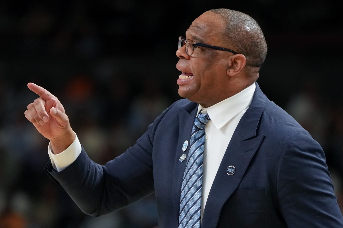 North Carolina Tar Heels: What Would a Potential Buyout Look Like for Hubert Davis?