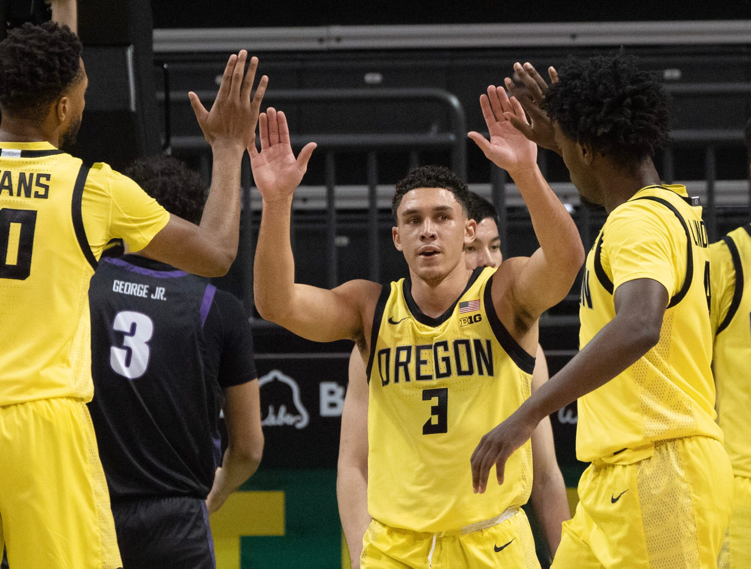Oregon men's basketball PG Jackson Shelstad expected to transfer