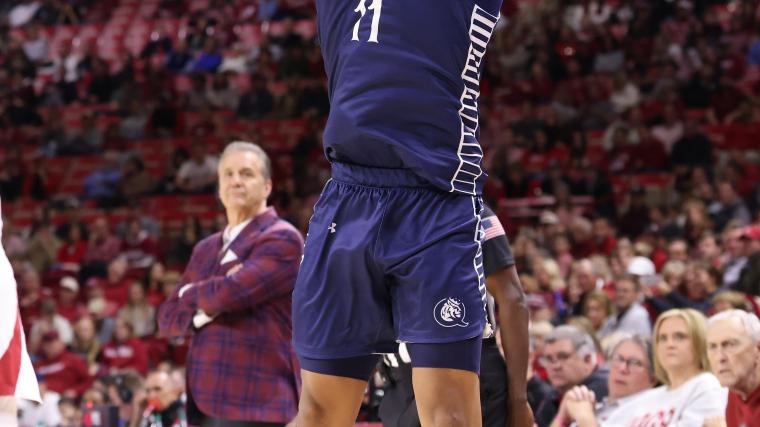 Queens reaches NCAA Tournament for first time in school history after ASUN title win