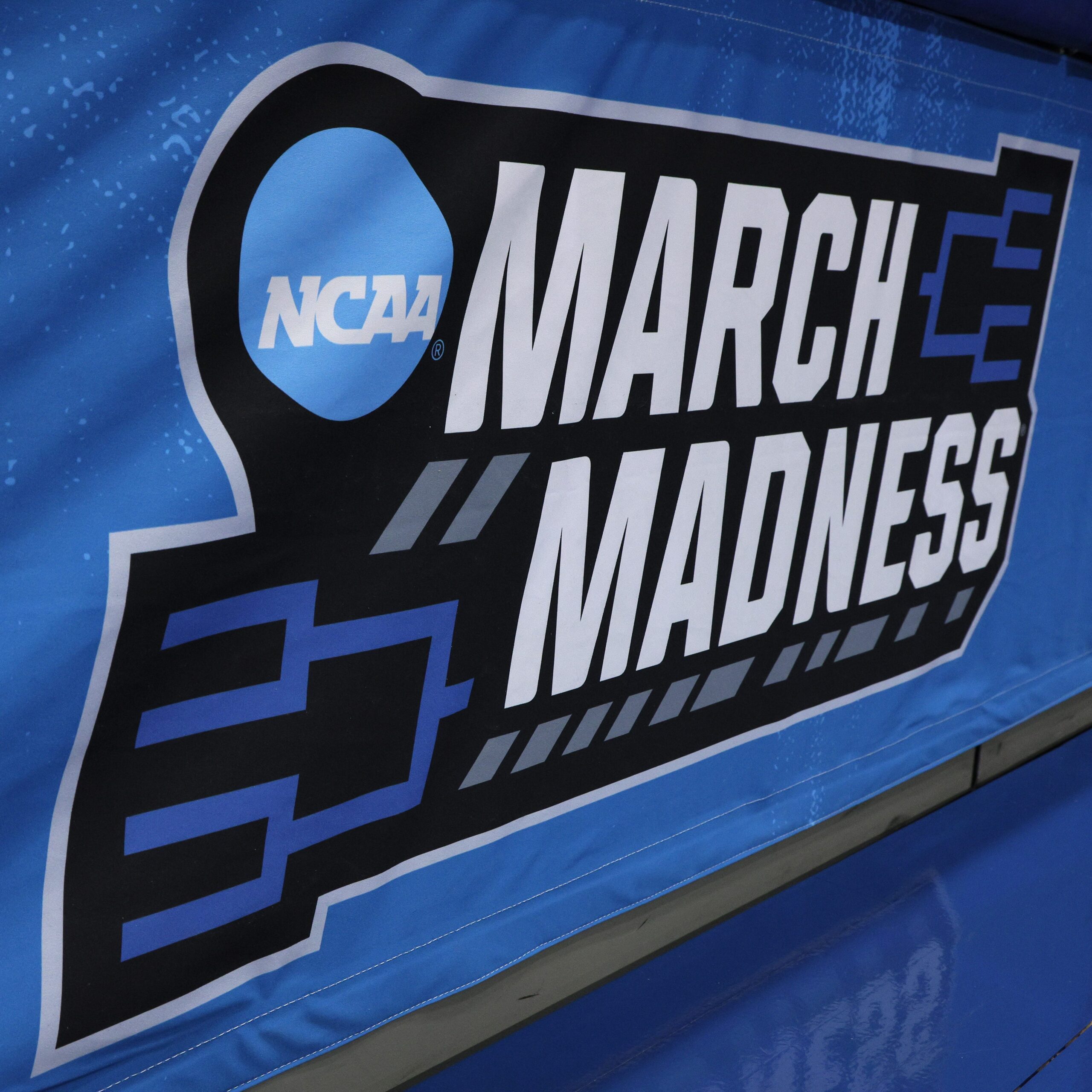 Relive craziest March Madness comeback between Texas A&M, Northern Iowa with Alex Caruso