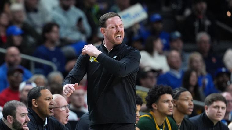 Syracuse expected to hire 23-win coach to save the program