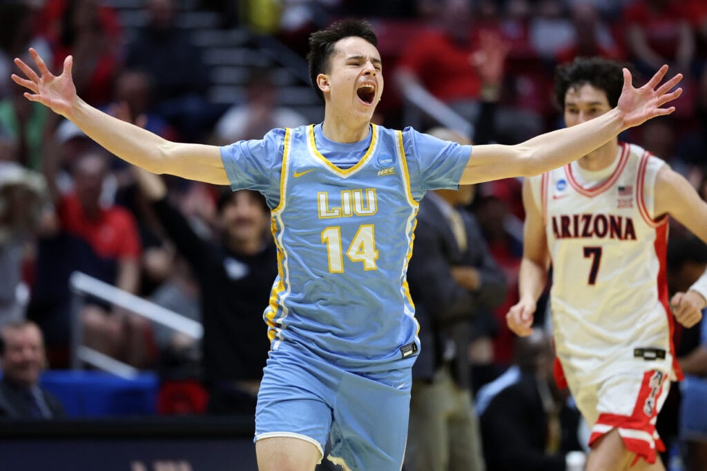 The ones who wait: March Madness unsung heroes