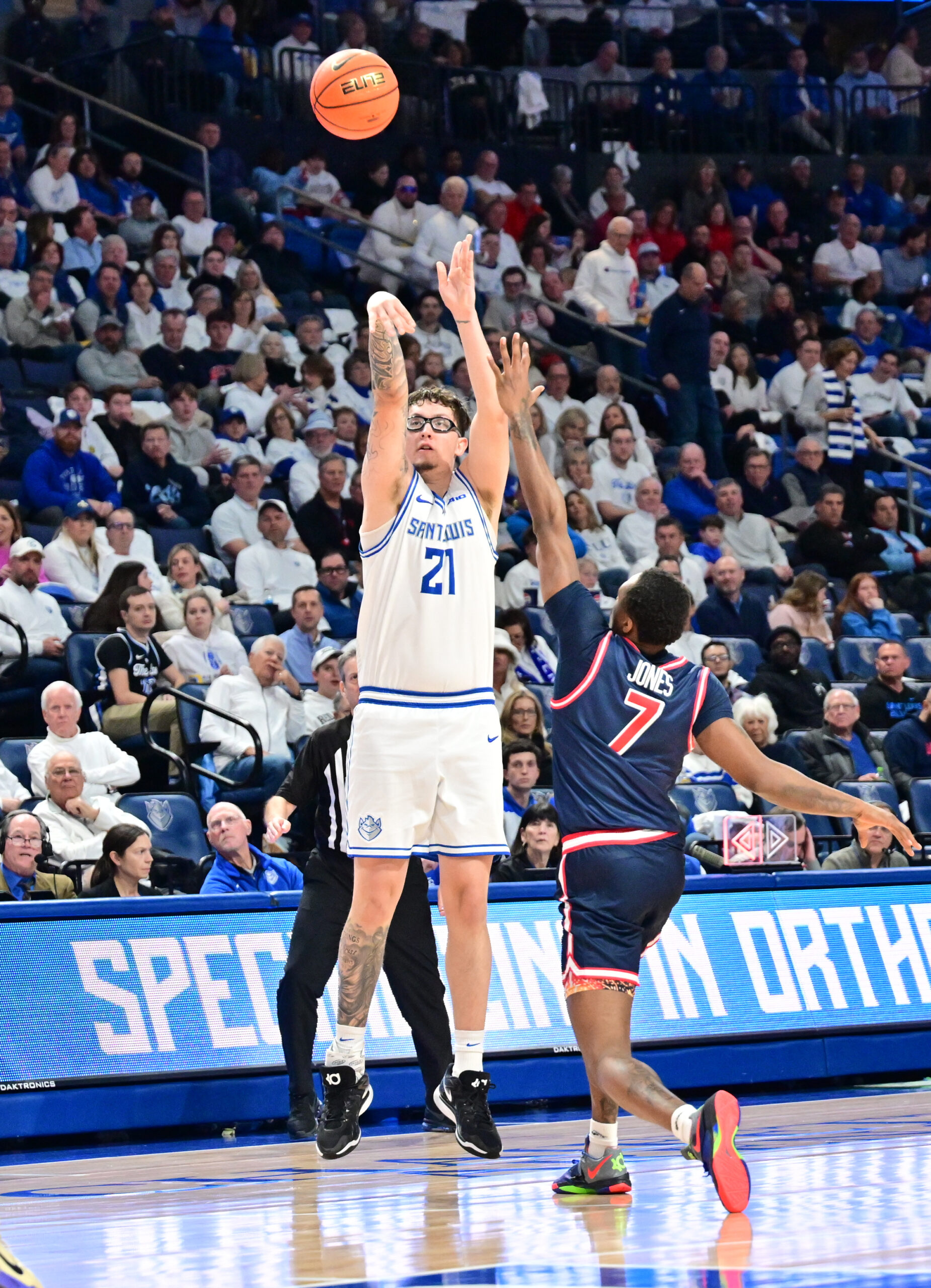 Twitter Gold: Amazing Ending To Dayton-Saint Louis