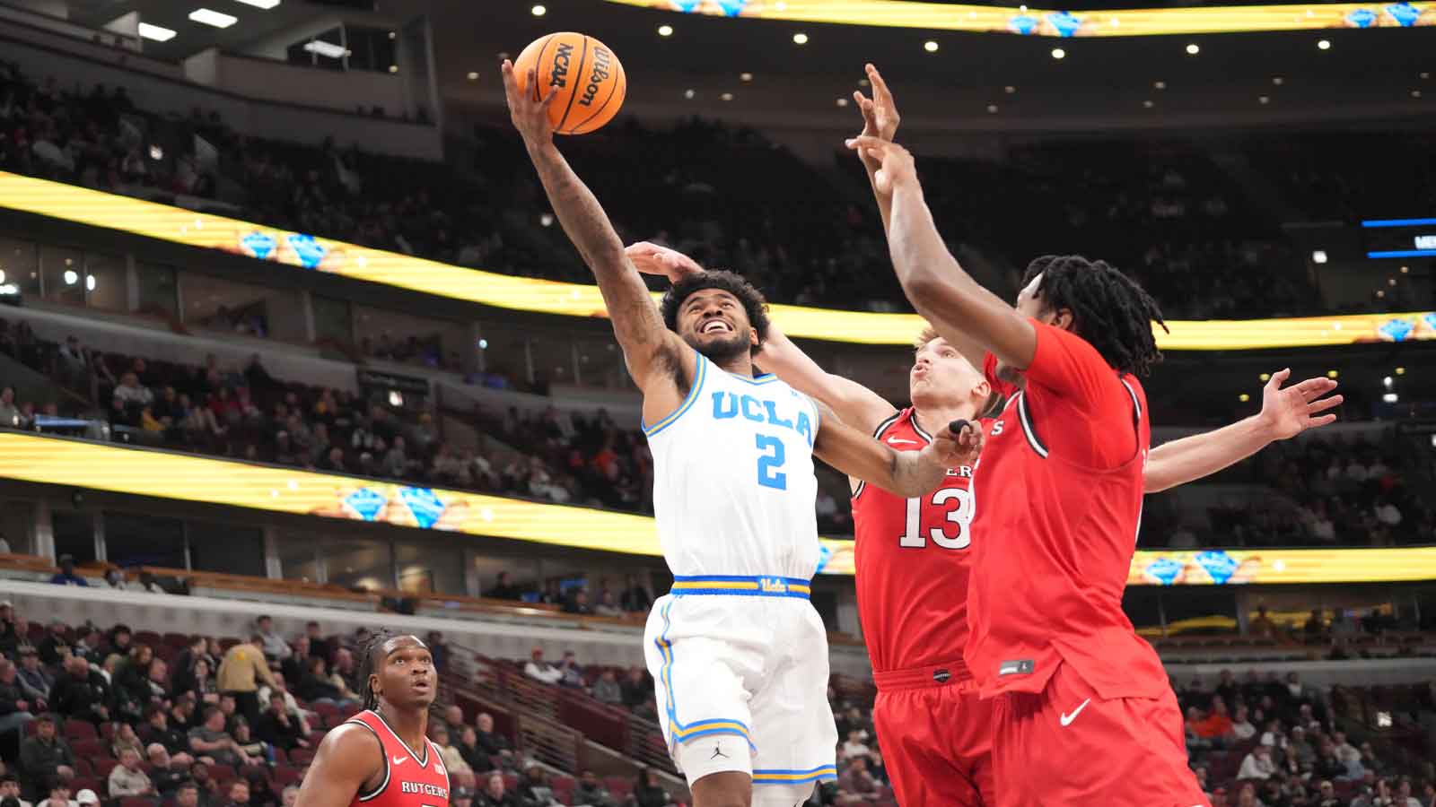 UCLA star suffers scary leg injury versus Purdue