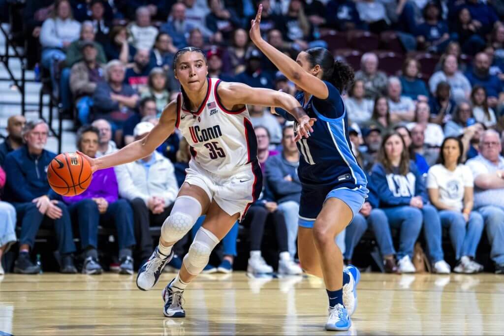 UConn wins Big East tournament title by dominating Villanova