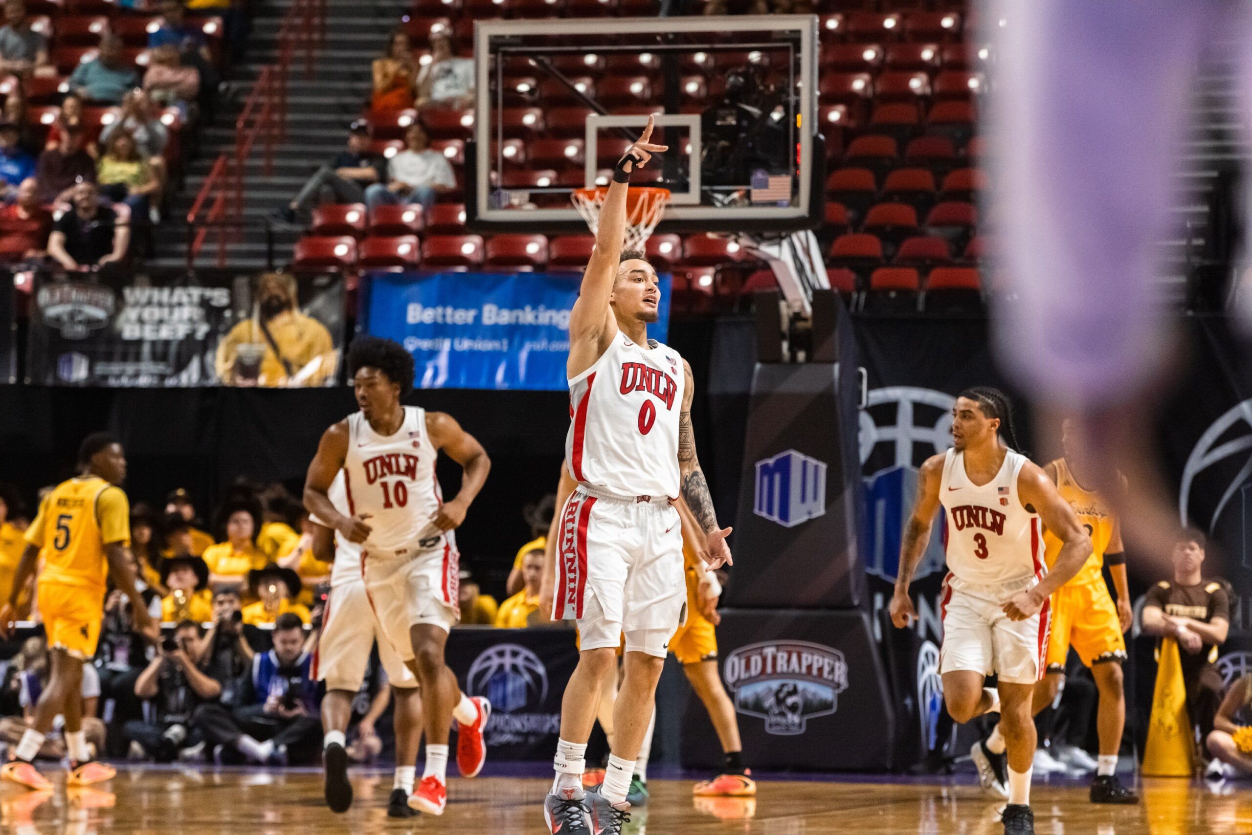 UNLV holds off Wyoming rally to advance in Mountain West Tournament