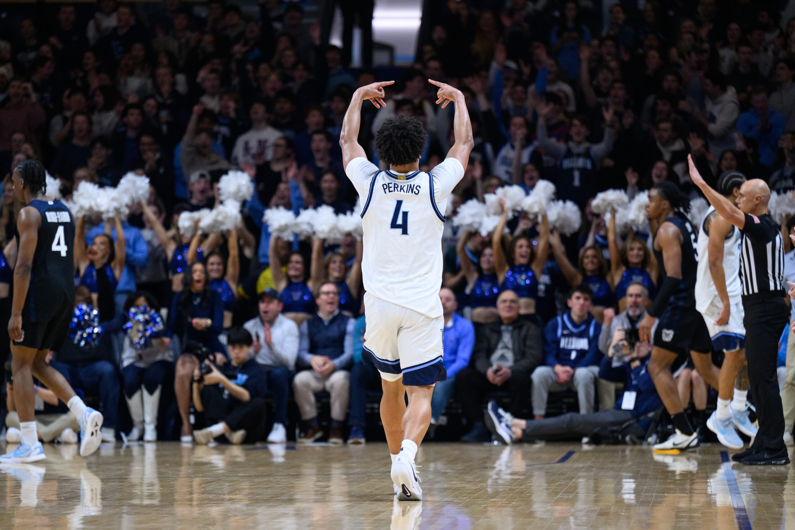 Villanova Wildcats (22-6) at #15 St. John’s Red Storm (22-6): Game Chat