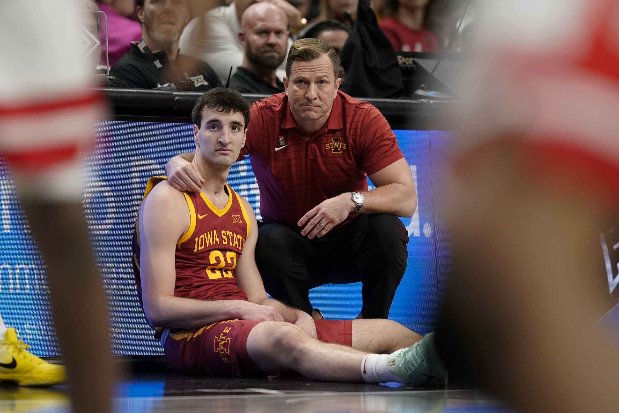 Wildcats’ buzzer-beater stuns Cyclones in semifinal