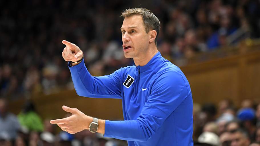 Duke basketball head coach Jon Scheyer