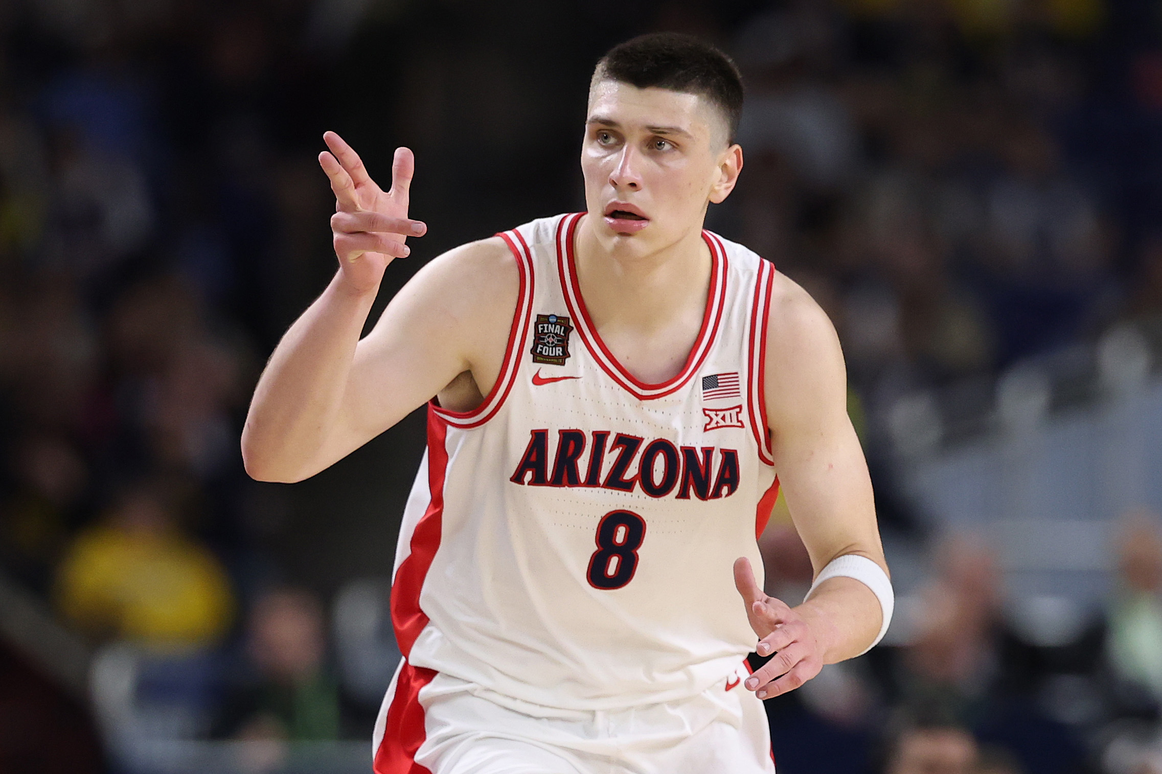 Ivan Kharchenkov to return for sophomore season, giving Arizona 2 starters back from Final Four team