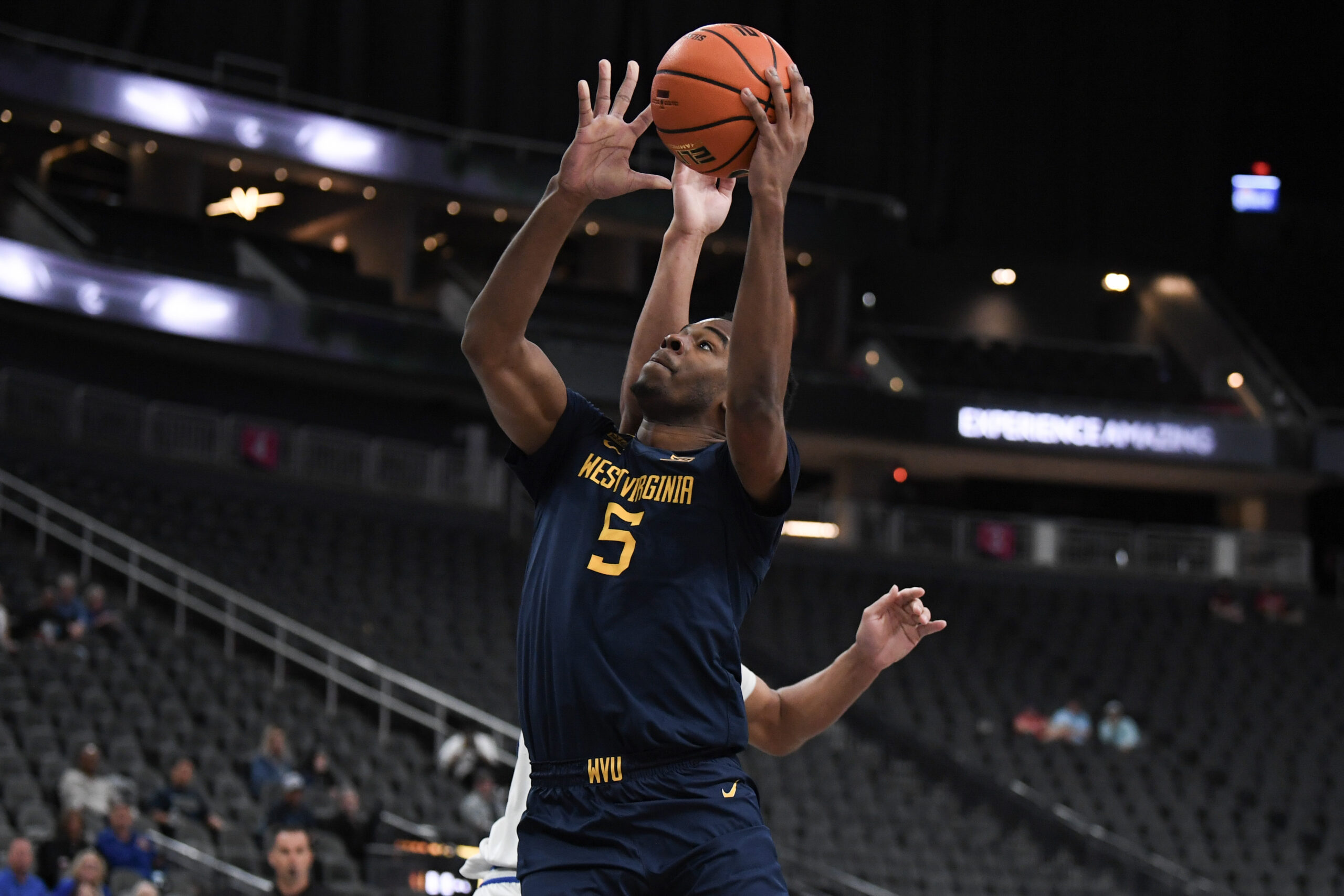 Men’s Basketball: West Virginia F DJ Thomas commits to TCU
