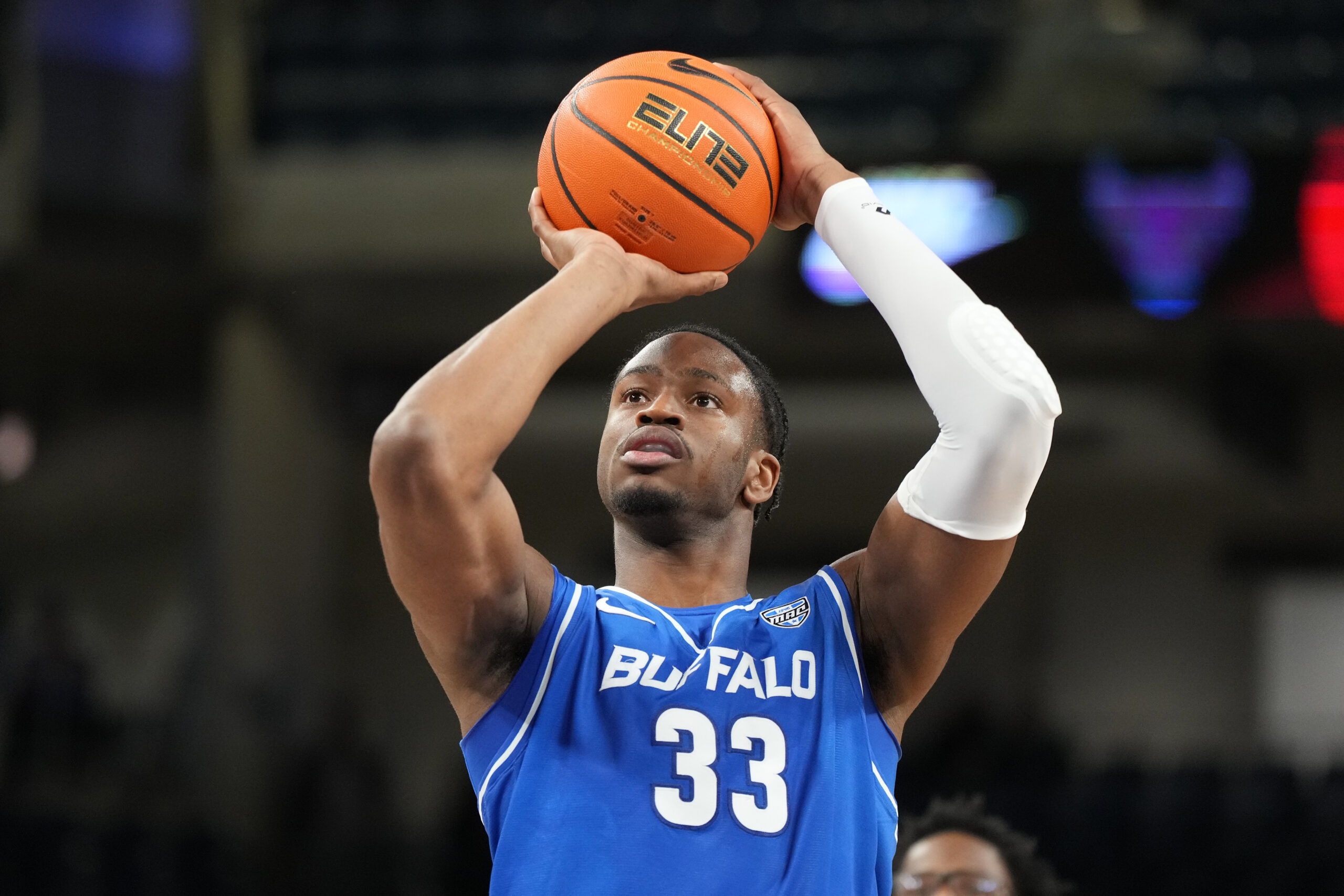 Penn State Basketball Lands Former Buffalo Center Tim Oboh
