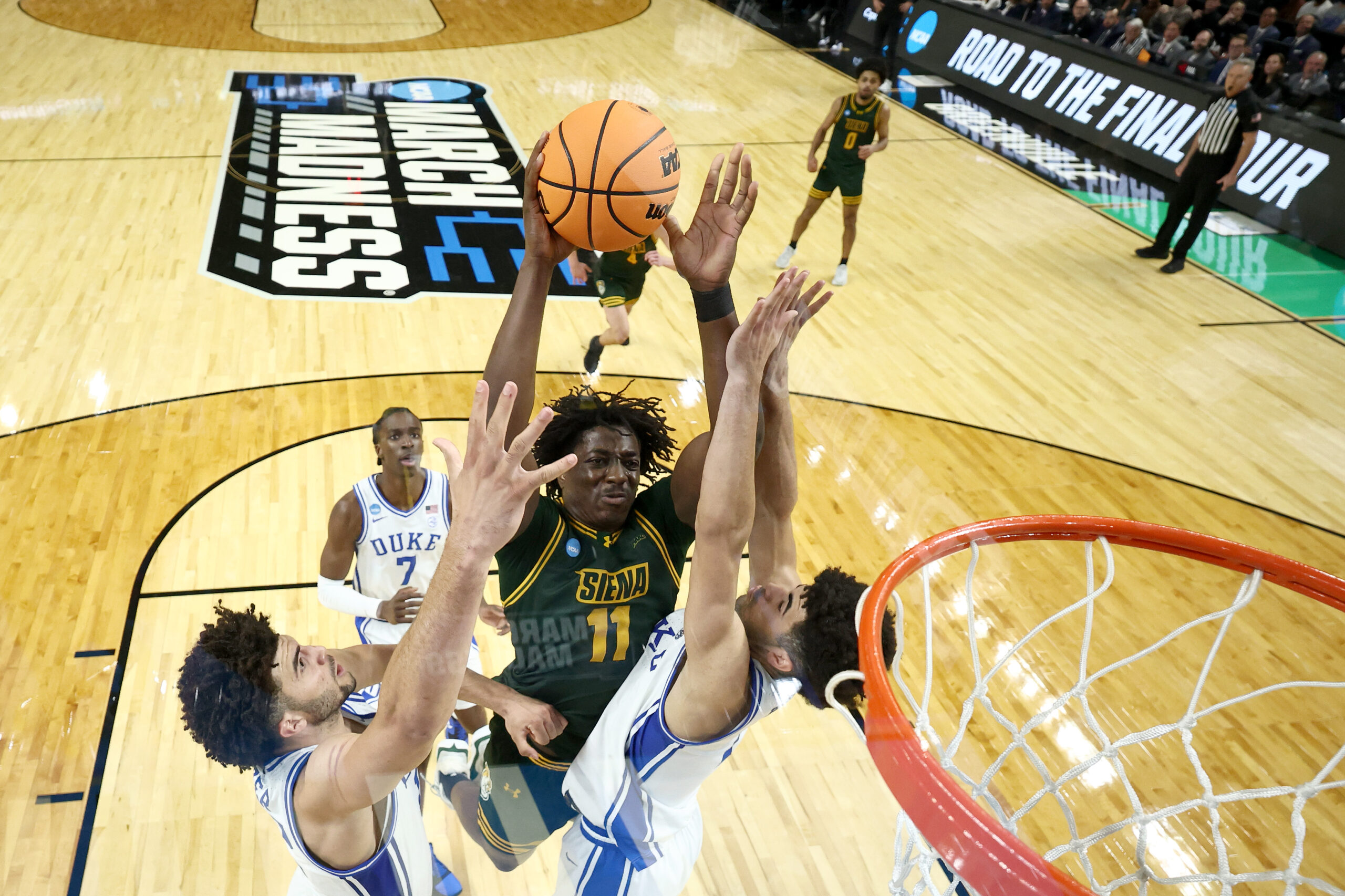 Syracuse men’s basketball: Francis Folefac commits to Orange