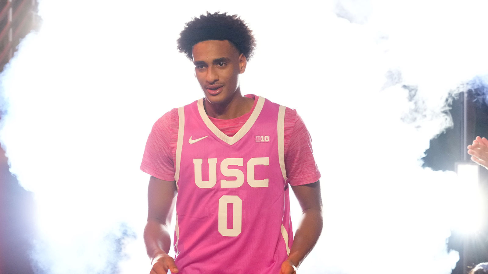 USC basketball star Alijah Arenas makes sophomore season decision