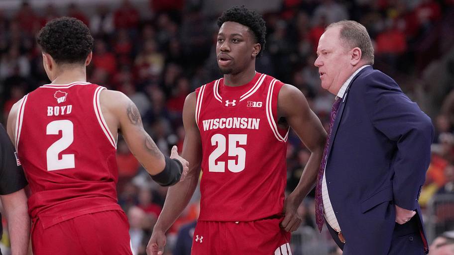 Blackwell talks with Greg Gard