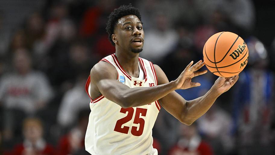 Wisconsin Badgers guard John Blackwell