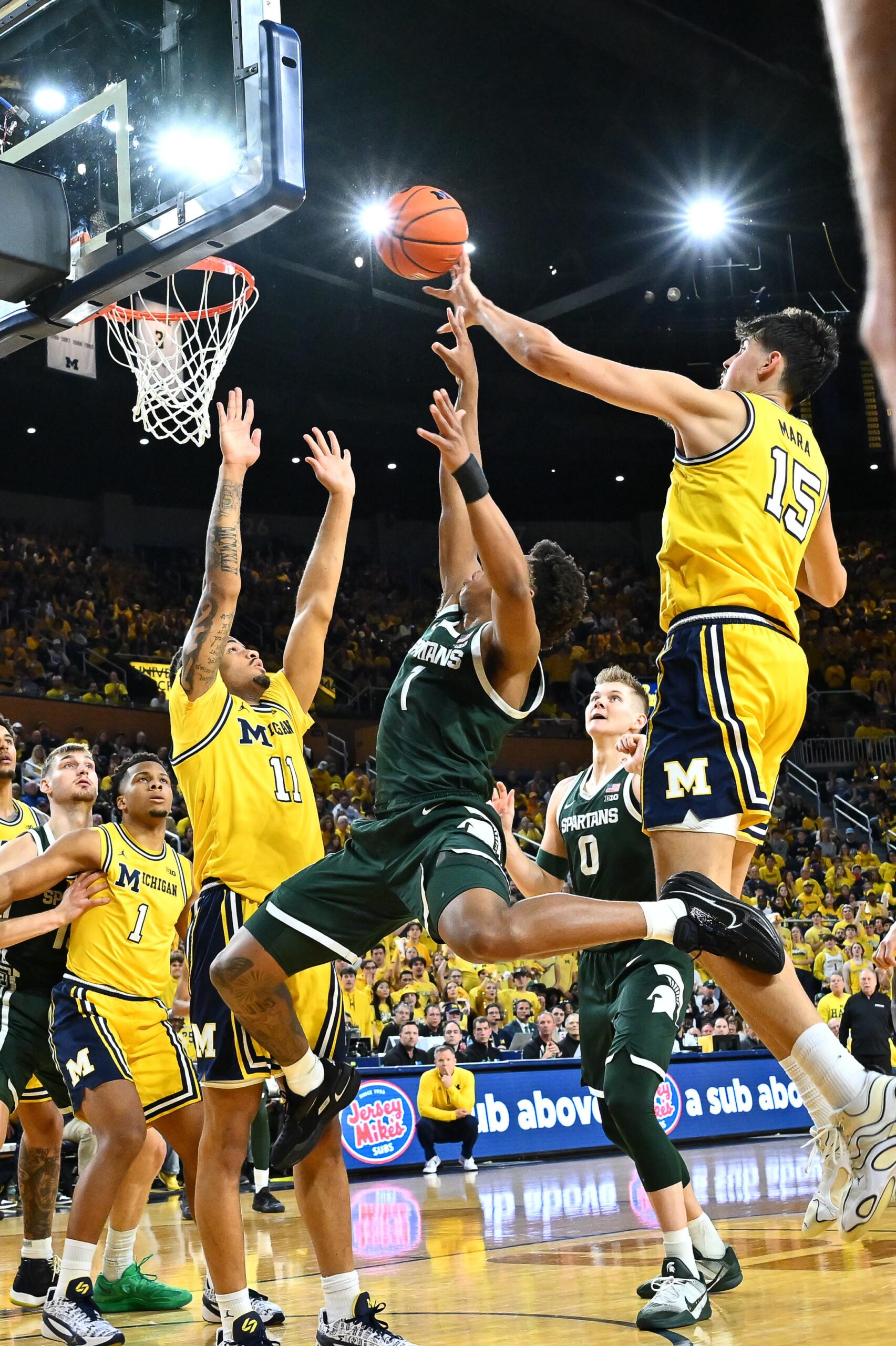 Should Michigan Basketball be favored to win the Big Ten next season?