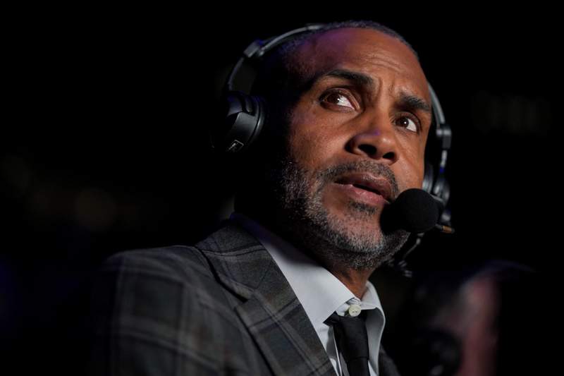 “100% A Blue Blood”: Duke Legend Puts UNC Rivalry Aside To Defend Tar Heels