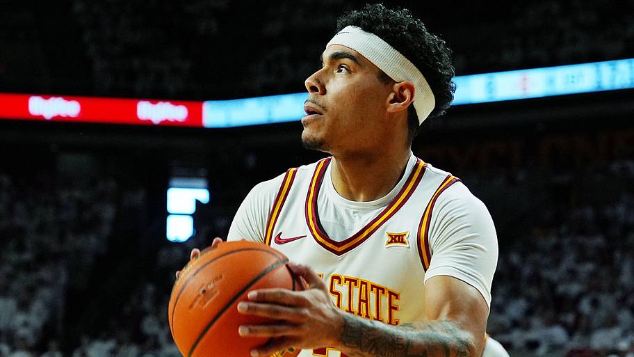 Iowa State Cyclones guard Tamin Lipsey (3) shoots the ball against Baylor.