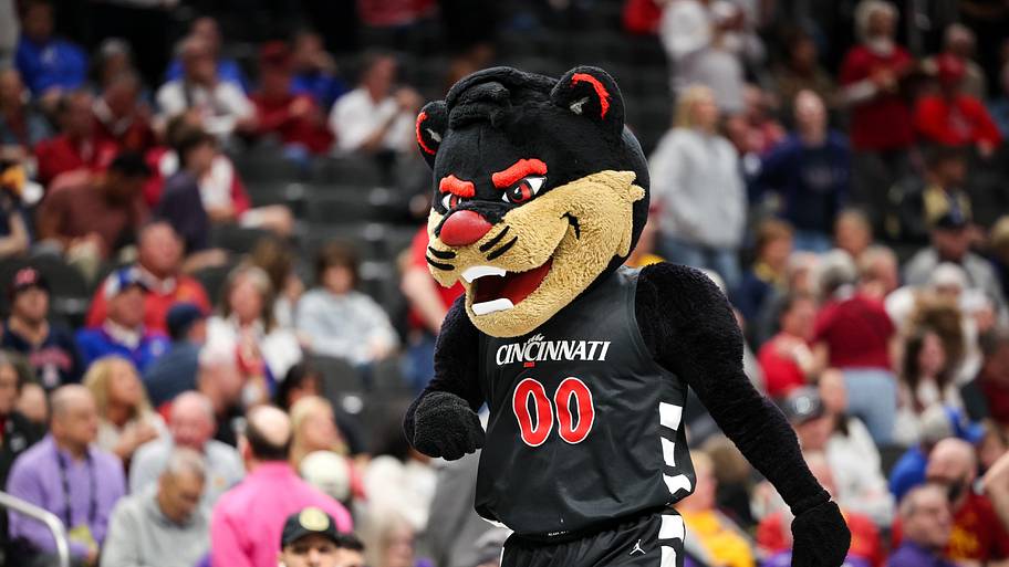 Bearcats Assistant Coach Mantoris Robinson Details Five-For-Five Rule Impact on UC