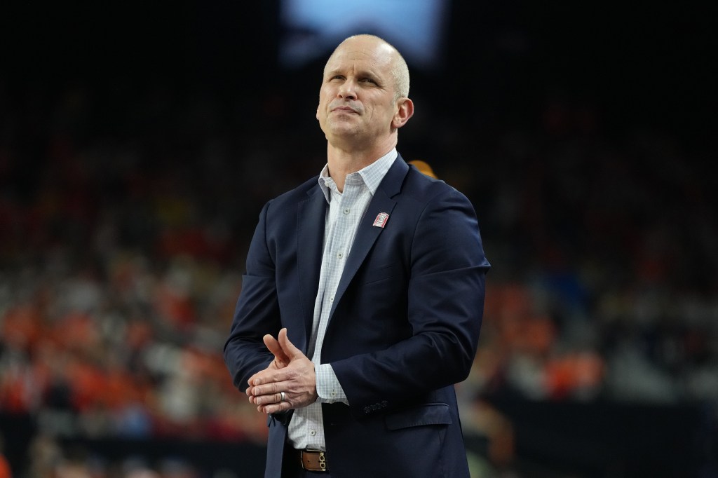 Dan Hurley addresses potential UConn game at White House after UFC event