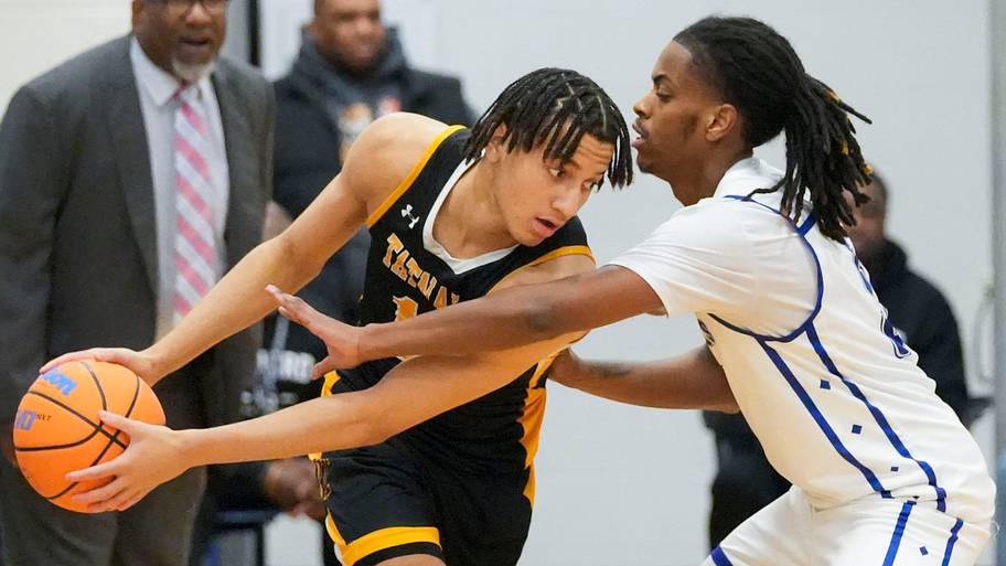 Duke Basketball Contacts Son of Former NBA Guard Mardy Collins