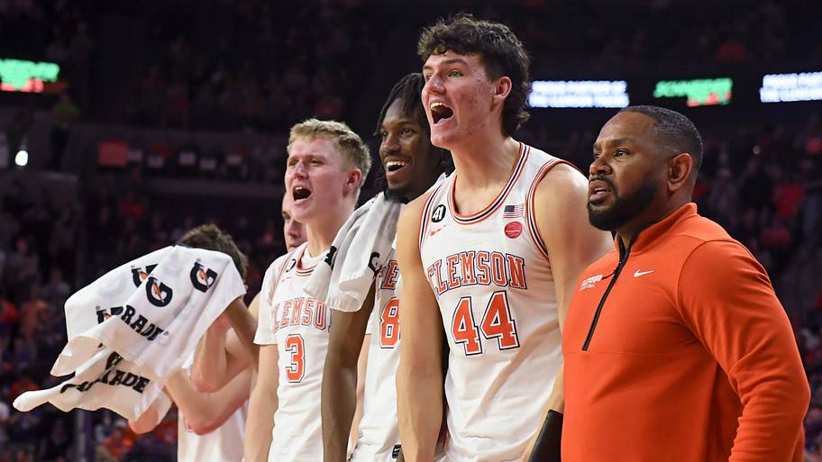ESPN's Way-Too-Early Rankings Provide Recurring Theme About Clemson Basketball