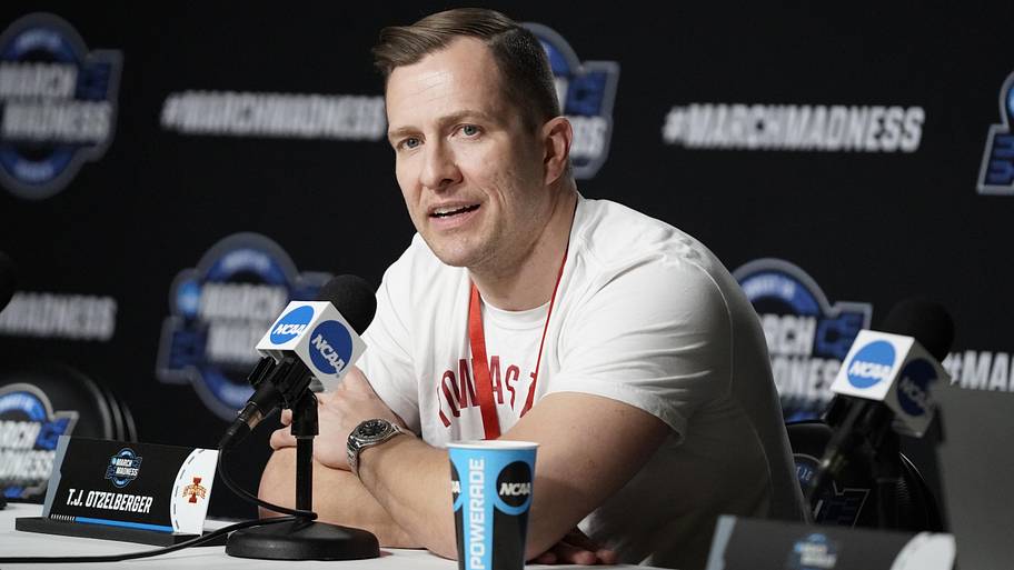 Iowa State Cyclone head coach T.J. Otzelberger speaks to the media.
