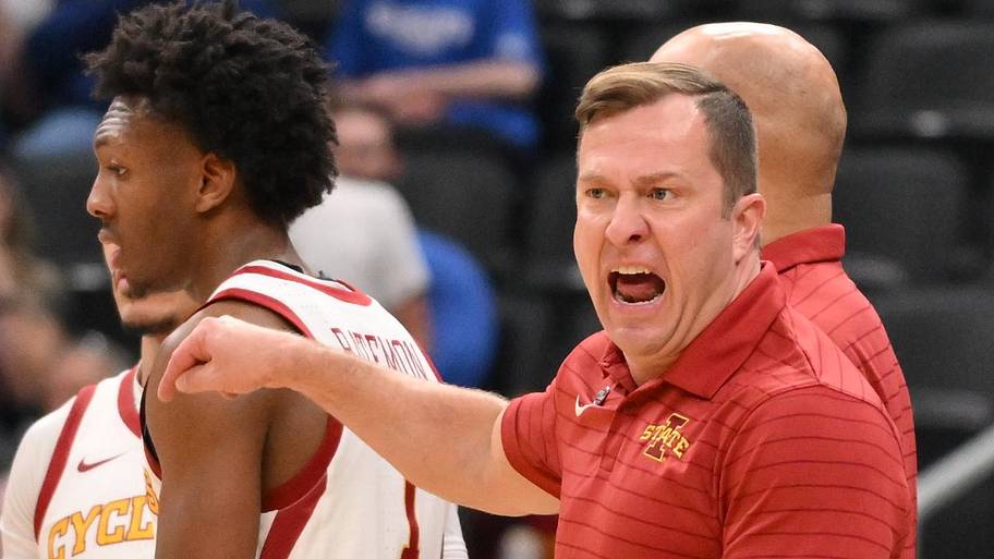 Iowa State Cyclones head coach T.J. Otzelberger reacts to a flagrant two foul call.
