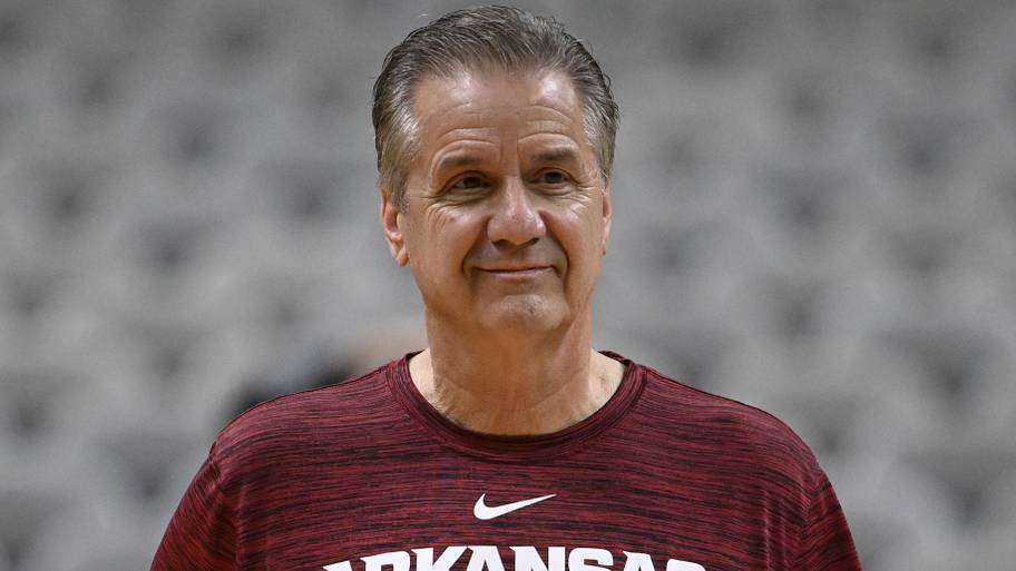 Razorbacks Offer Impressive 2028 5-Star Guard Out of Canada
