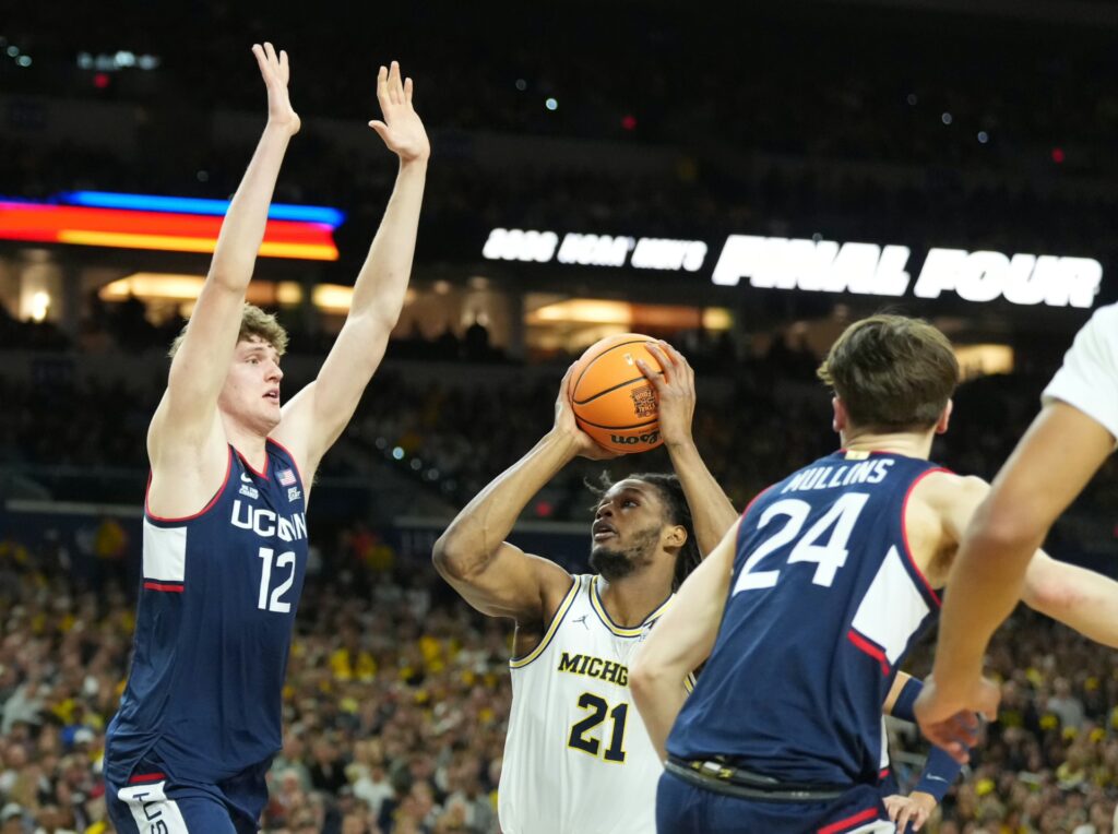 USC MBB Coach Predicts Which Trojan Will Have A Breakout Year Next Season