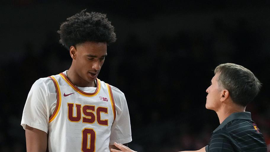 USC's 5-Star Freshmen Already Commanding Attention From Trojans Coach