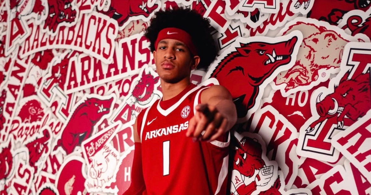 4-star PG Arkansas commit Davion Thompson reclassifies to 2026, joining team for upcoming season