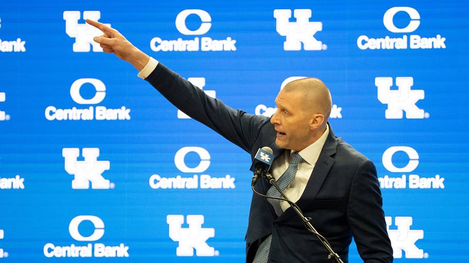 Could Milan Momcilovic break a college basketball record held by Steph Curry?