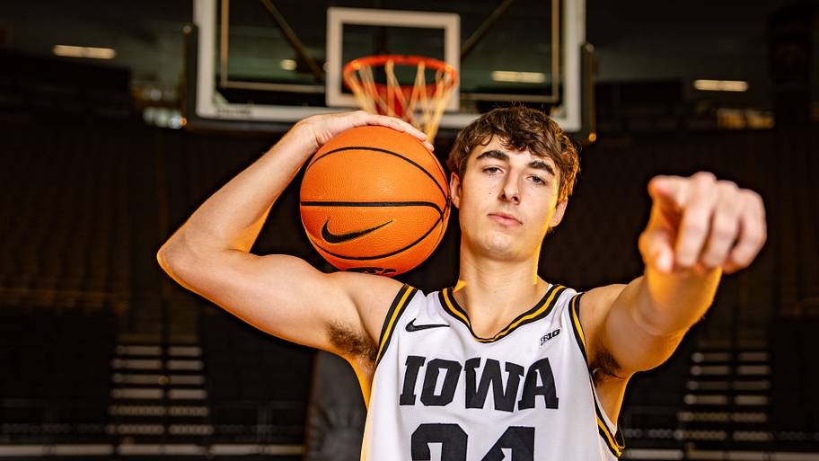 Iowa Basketball: Can Tate Sage Take the Next Step Into Stardom?