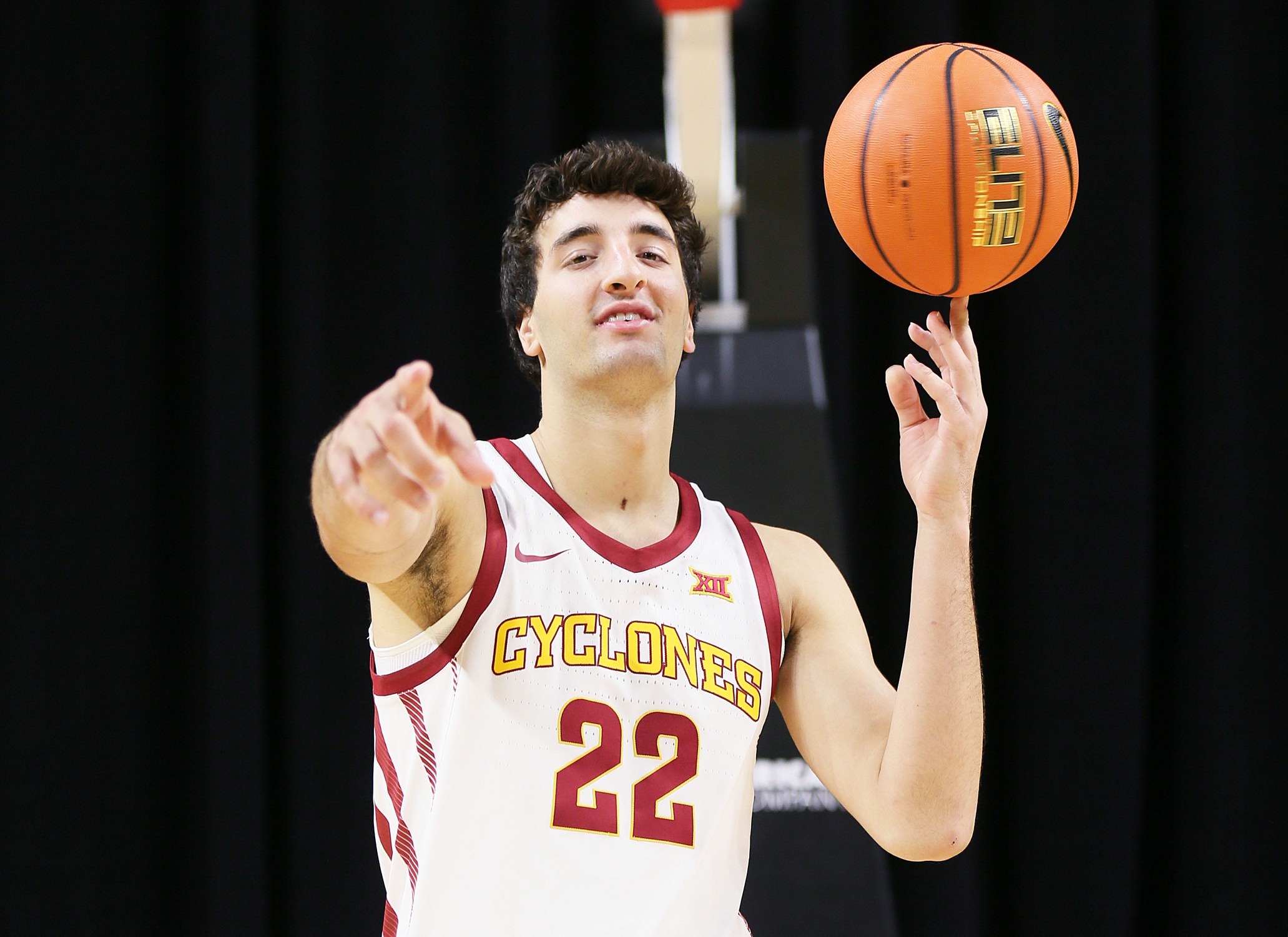 “My Parents Eavesdrop”: Milan Momcilovic Gives Honest Account of Kentucky Call That Sealed $6,000,000 Commitment