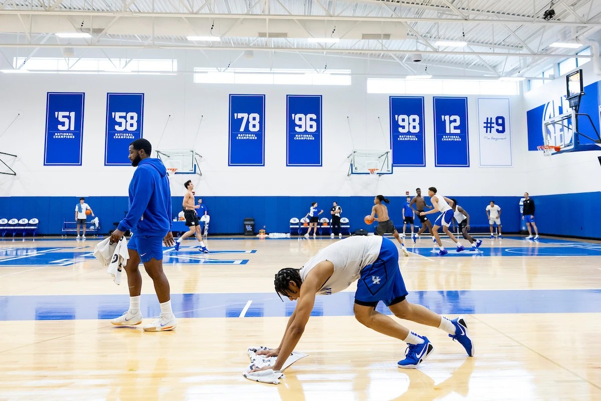 Where Kentucky Basketball stands in updated ESPN and CBS Sports preseason rankings