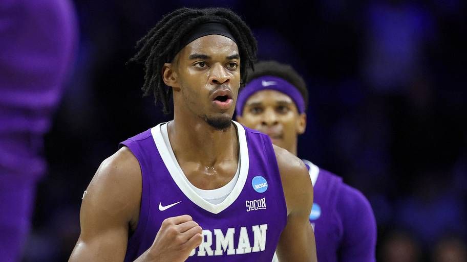 Zimmerman Believes Razorbacks' Defense Will Be Much Improved In 2026-27 Season
