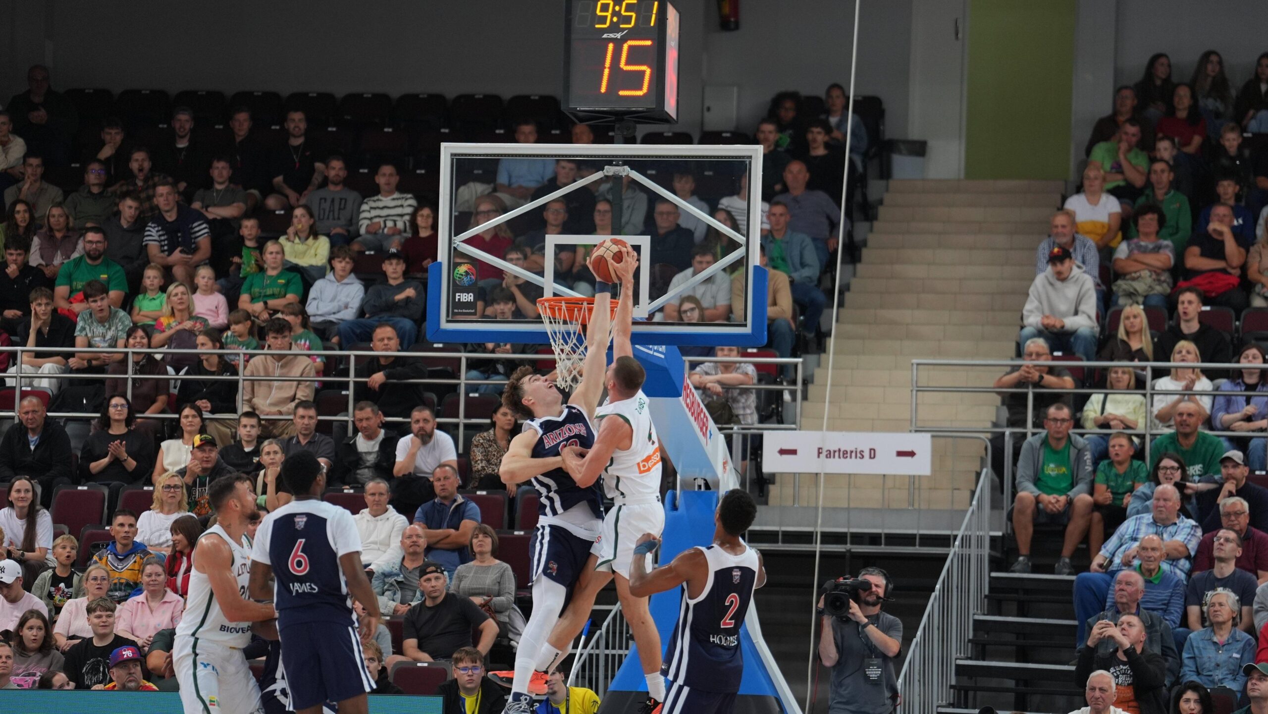 Arizona men’s basketball avenges loss to Lithuania in international finale