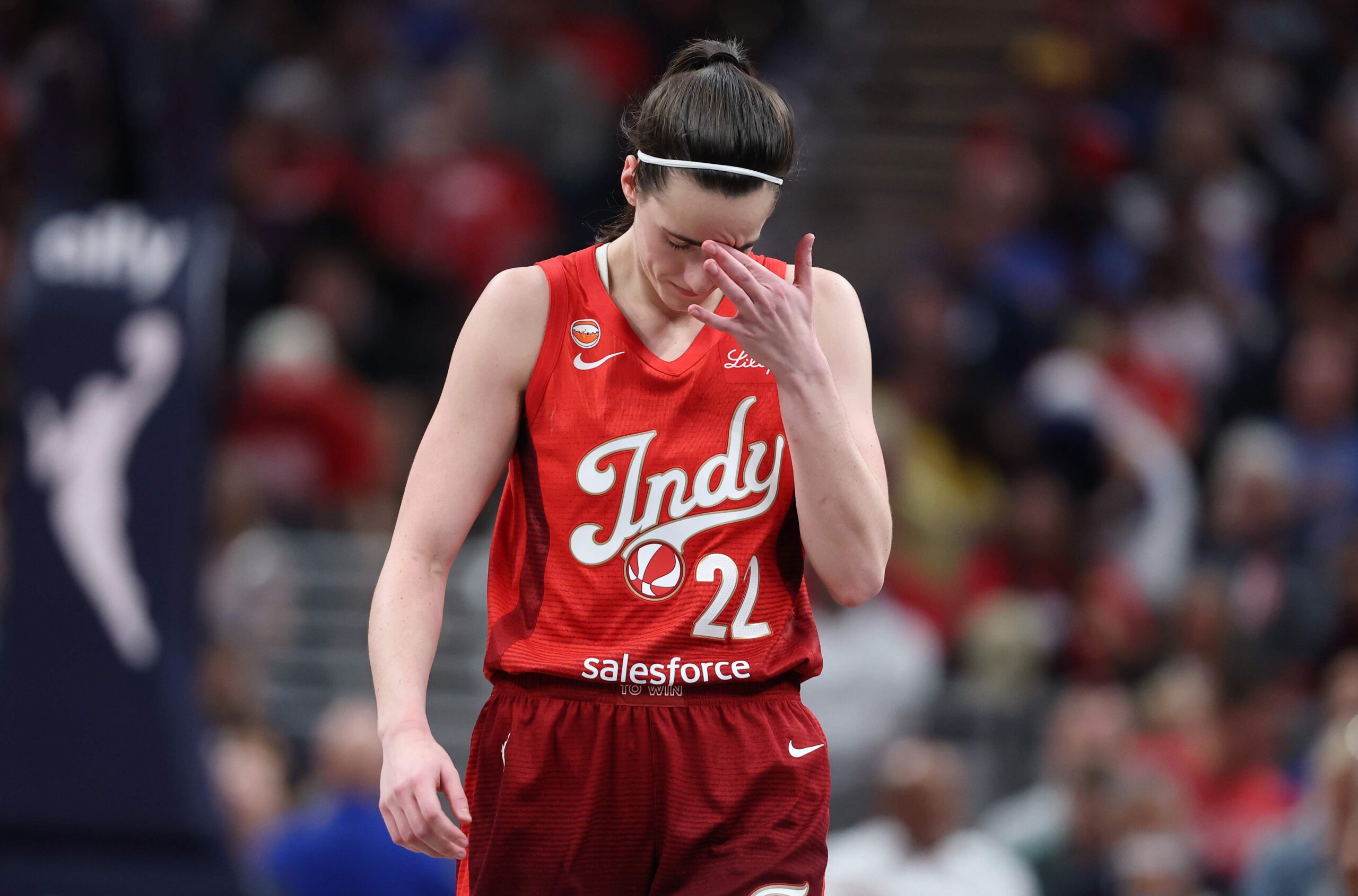 Basketball World Reacts to Caitlin Clark’s Performance in Loss to Aces