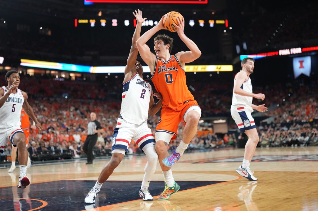 Illinois star David Mirkovic undergoing surgery in potential injury blow