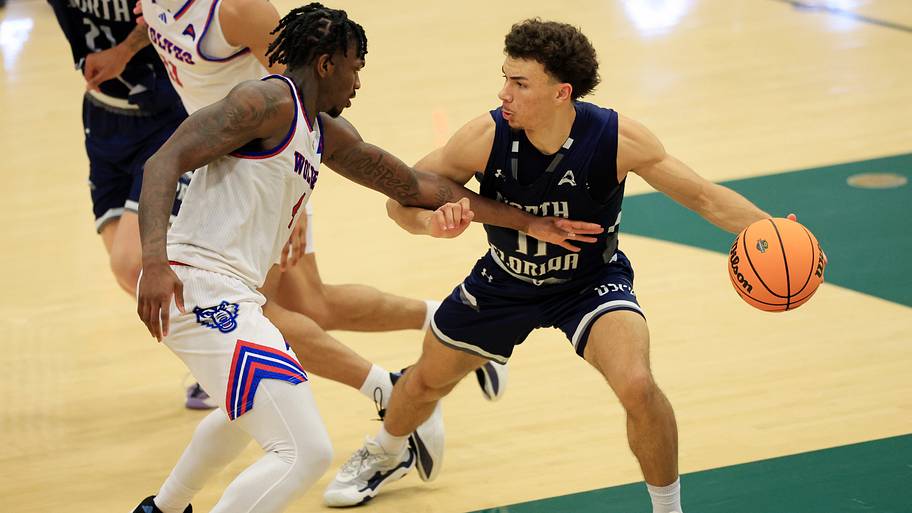 Kansas Eyeing Prolific Scoring Guard Kamrin Oriol in Transfer Portal